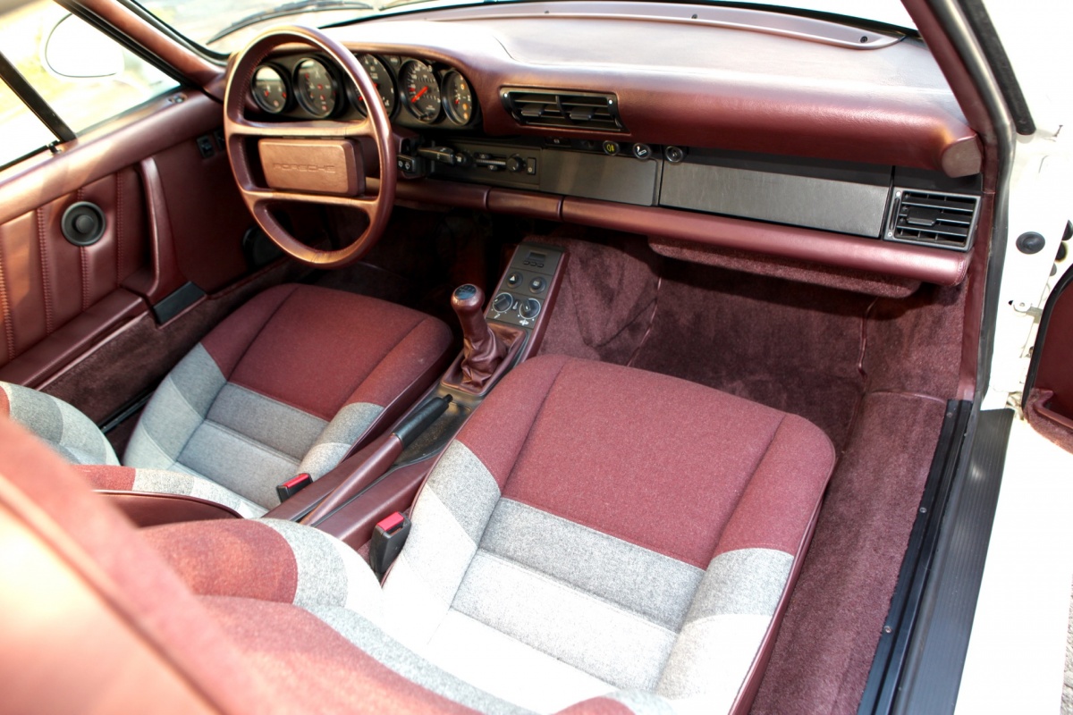 Porsche 959 Prototype Car Interior