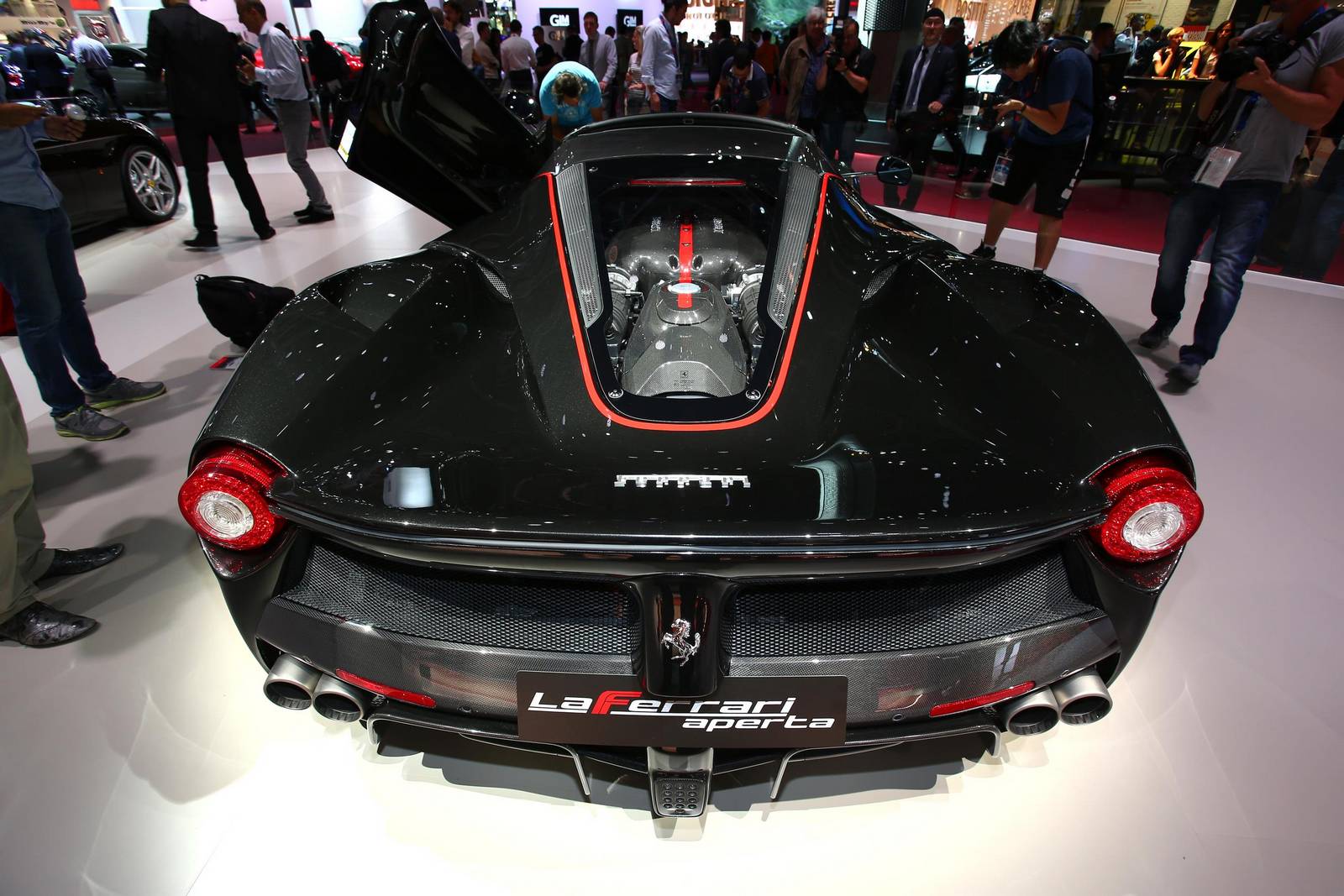 Ferrari LaFerrari Aperta Revealed