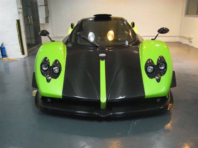 Bright Green Pagani Zonda Cinque