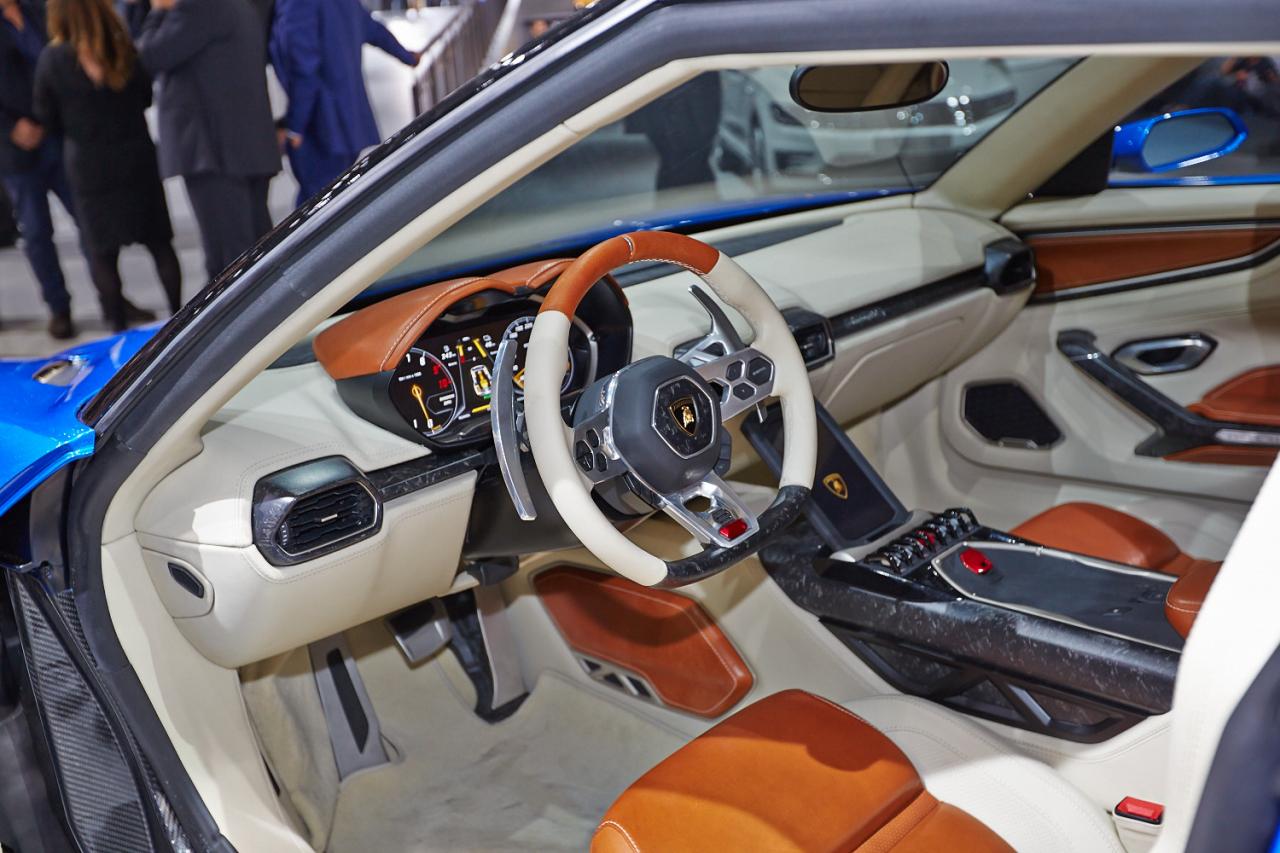 Lamborghini Asterion Interior