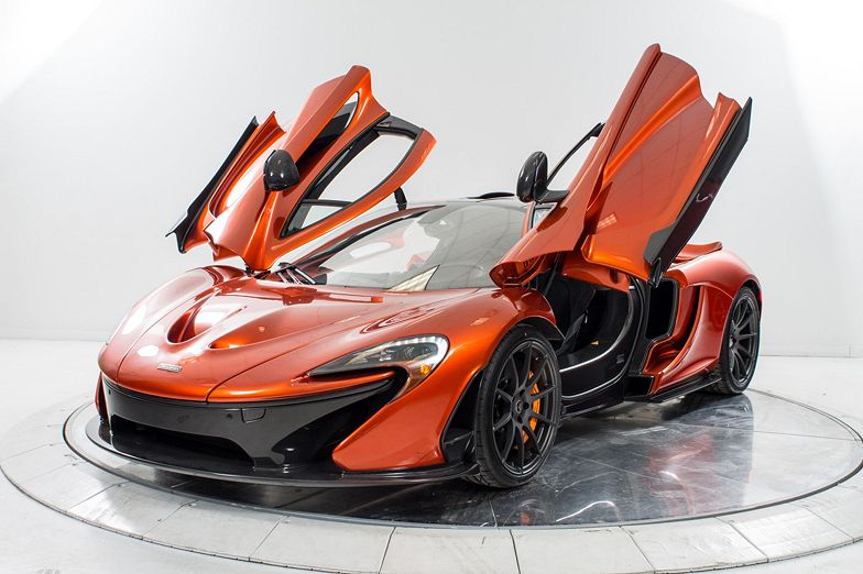 2015 McLaren P1