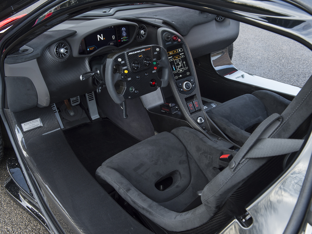 Street-Legal LARK McLaren P1 GTR Interior