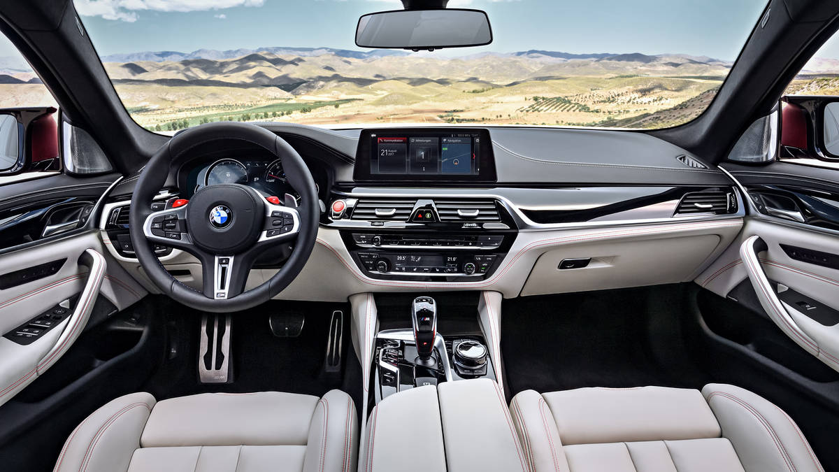 2018 BMW M5 Dashboard
