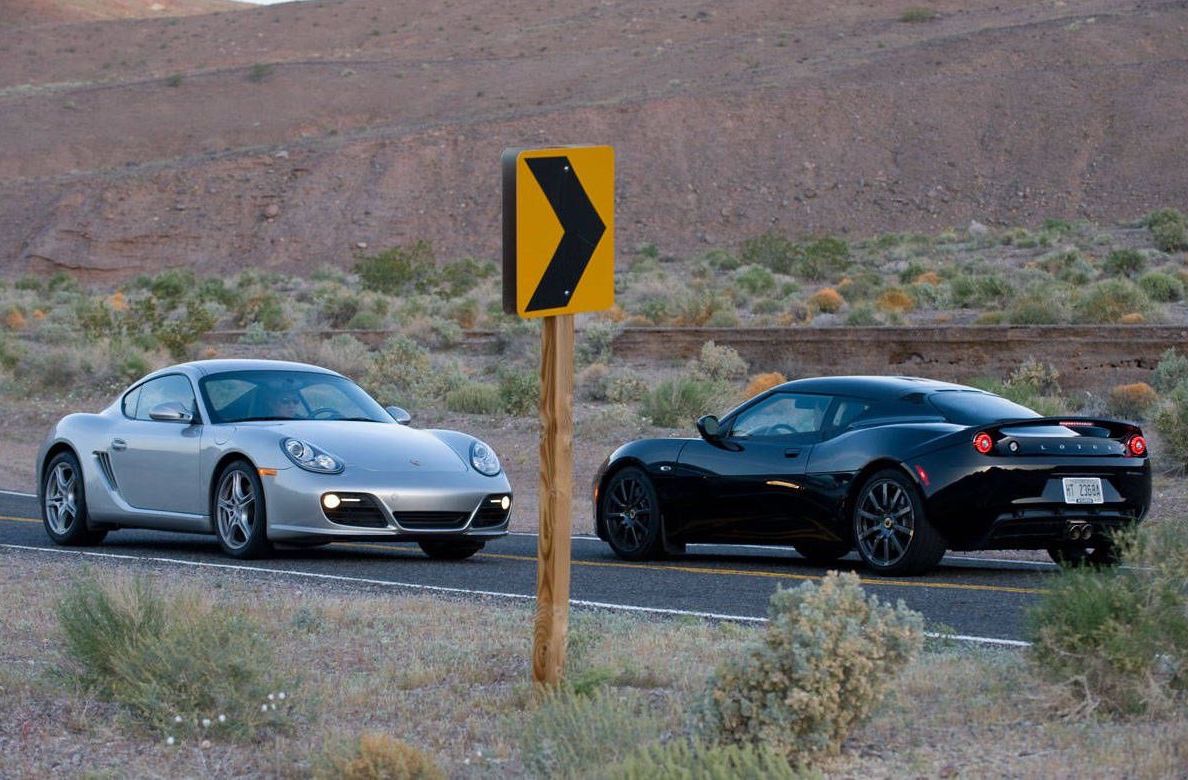 Lotus Evora S vs Porsche Cayman S