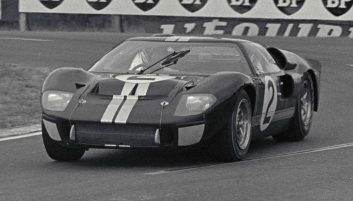 Ford GT40 Race Car