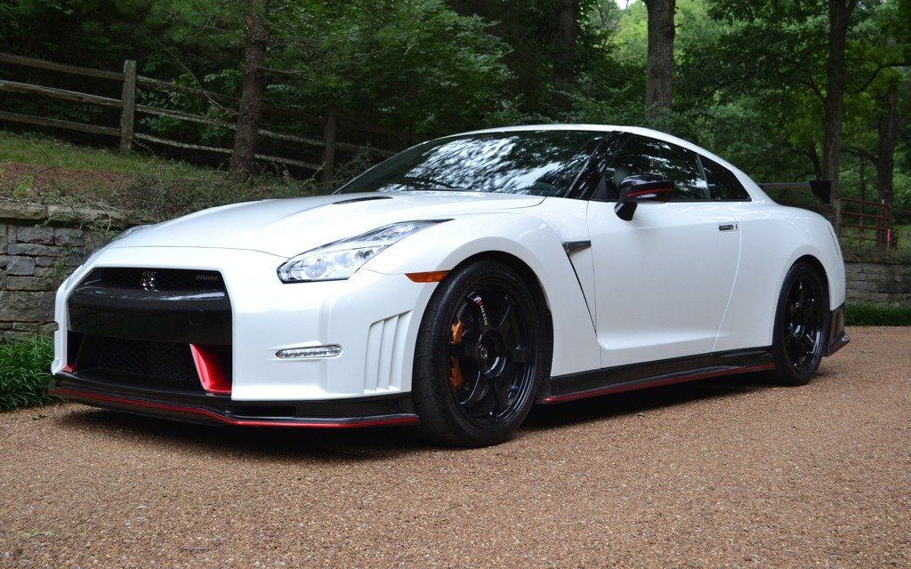 Nissan GT-R