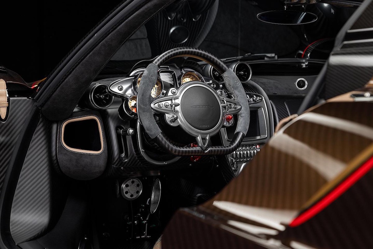 Supernova Pagani Huayra Interior