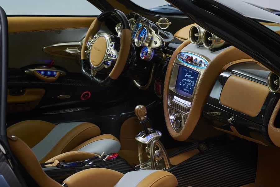 Pagani Huayra Epitome Interior