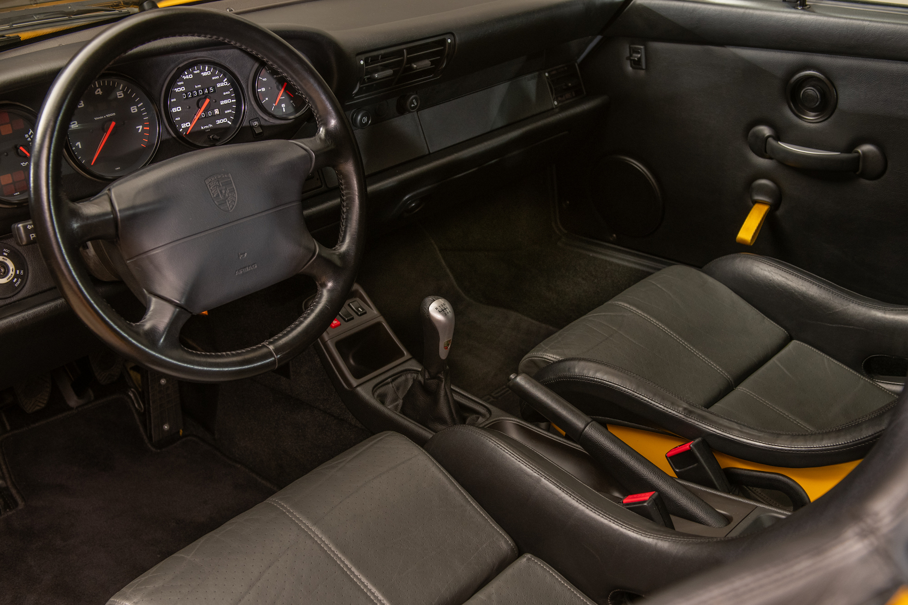 Porsche 993 Carrera RS Interior
